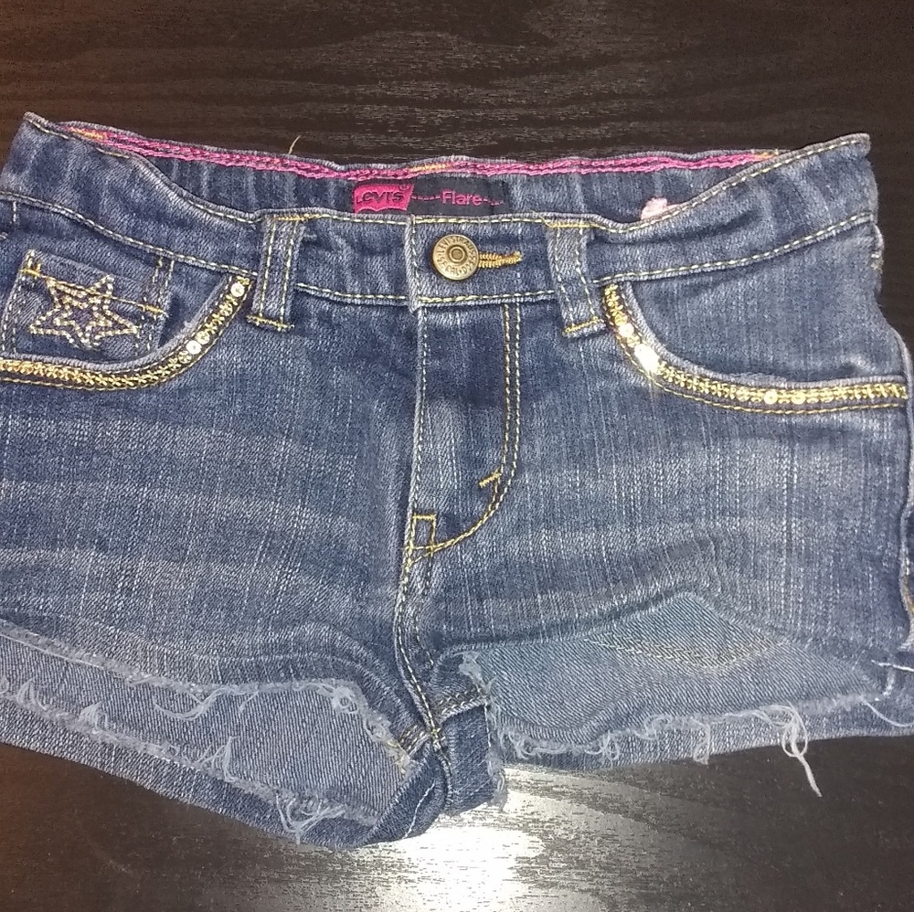 Girls Levi shorts